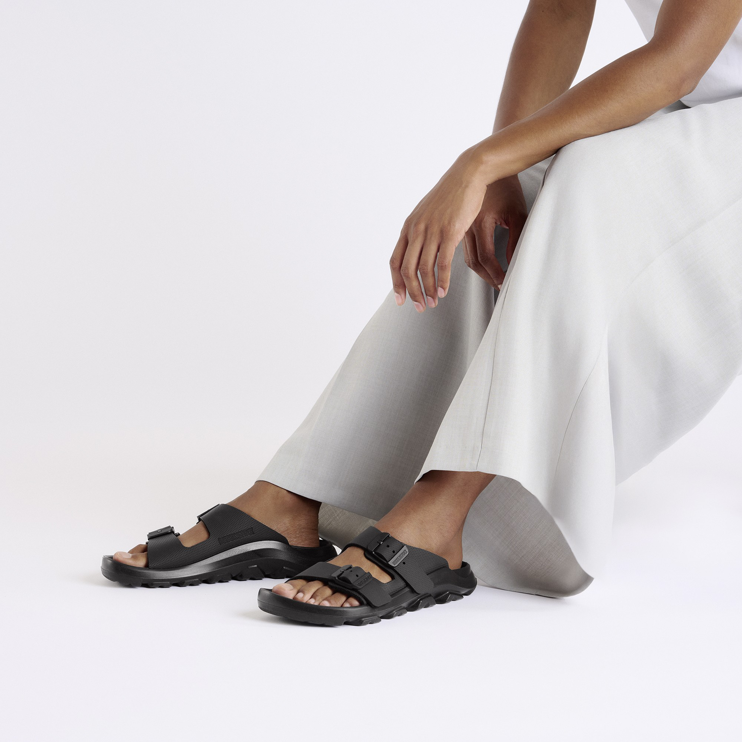 Buy Black Mogami Terra Stealth 2- Strap Birko-Flor Online in India Buy Black Mogami Terra Stealth 2- Strap Birko-Flor Online in India