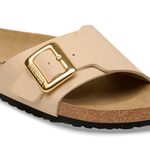 Catalina Cushion Buckle Birko-Flor Patent Patent Sand - BIRKENSTOCK