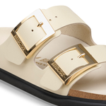 Arizona Droplet Buckle Natural Leather Patent High-Shine Ecru - BIRKENSTOCK