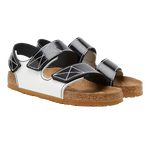 option-color:#ffffff,text-color:#000000,alt:White  Black